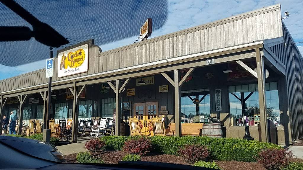 cracker barrel bowling green ky